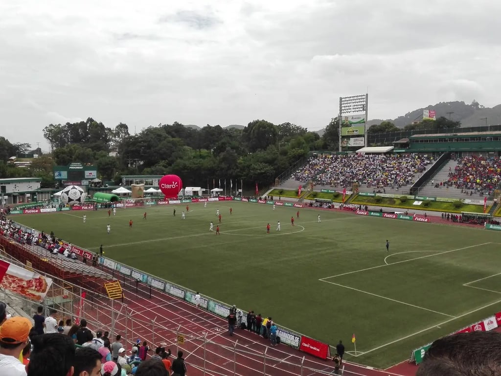Estadio Cementos Progreso