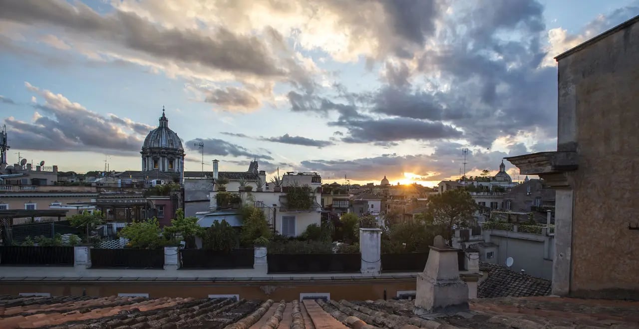 Terrace Pantheon Relais