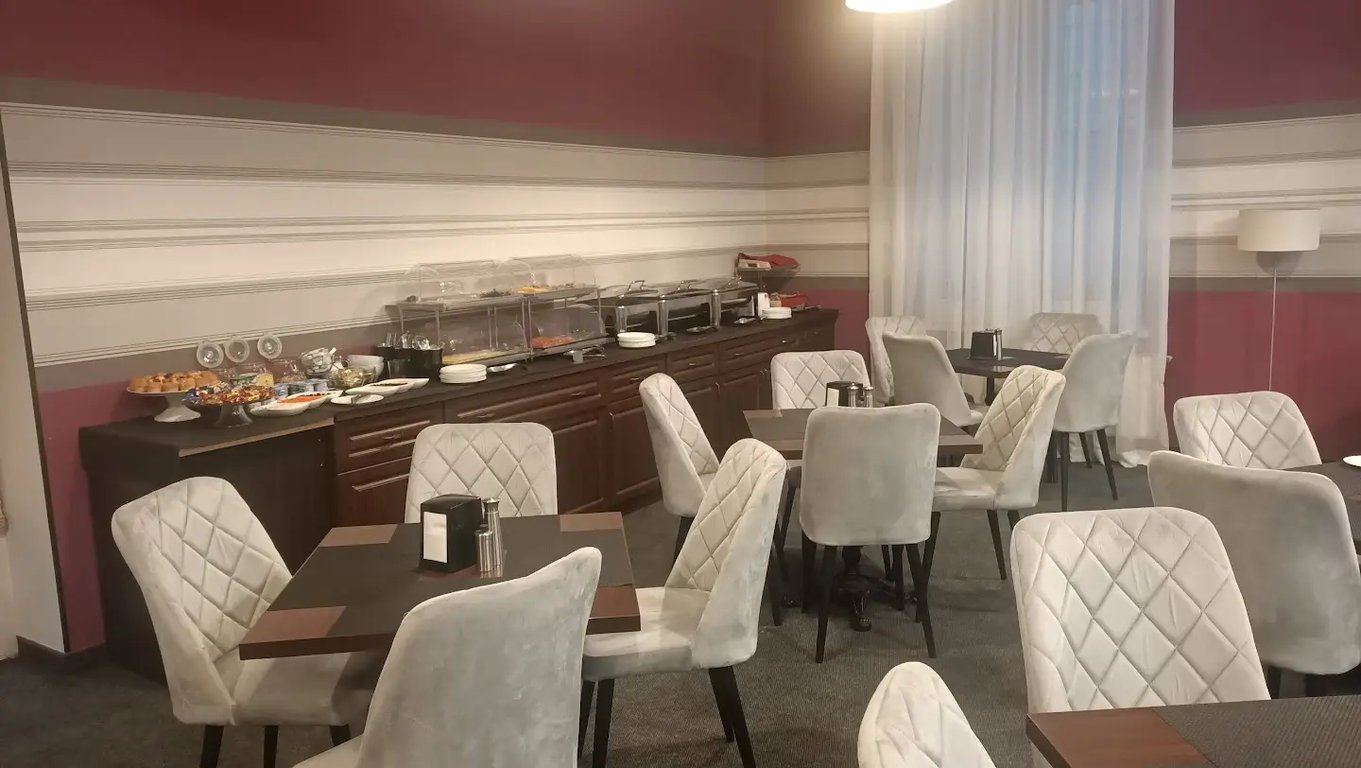 Flowers Hotel