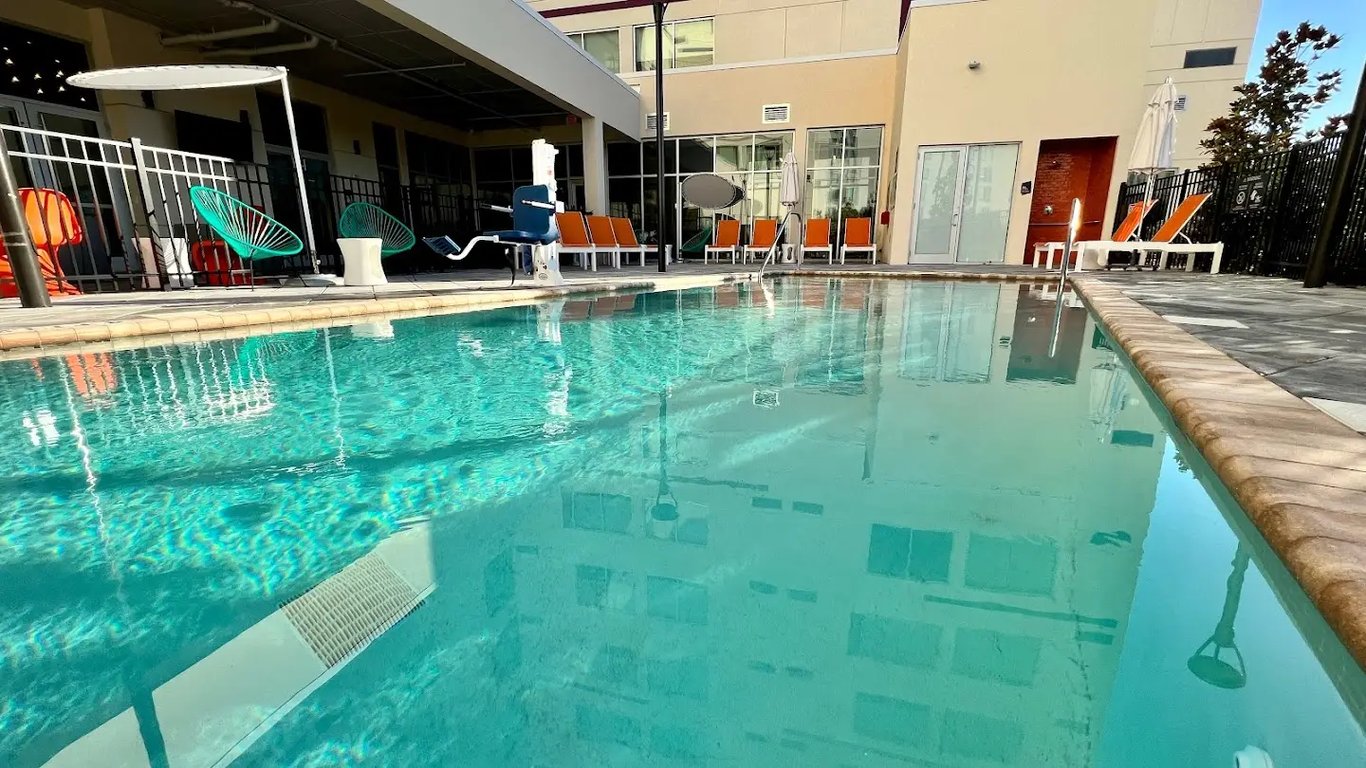 Aloft Orlando Lake Buena Vista