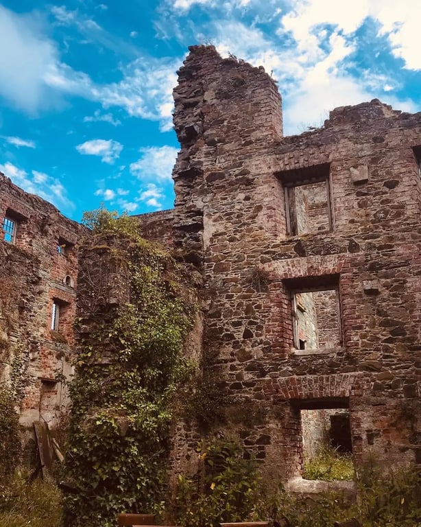 Sweetfarm Studios and Mill Cottages at Kilcarbry House