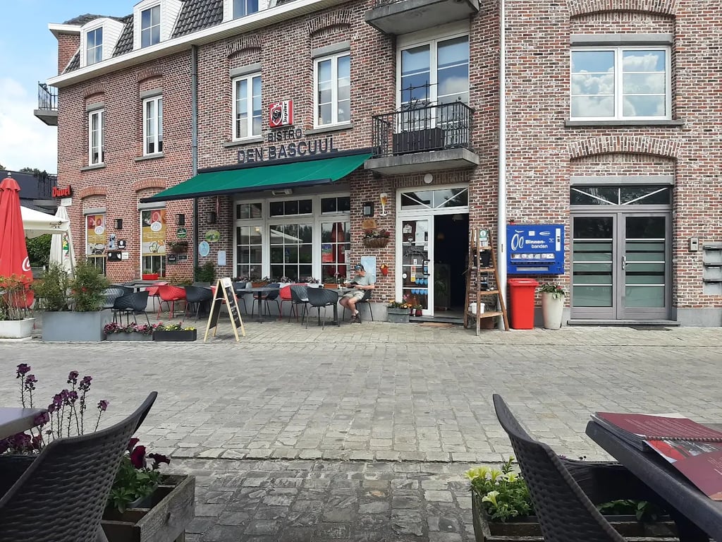 Bistro Den Bascuul