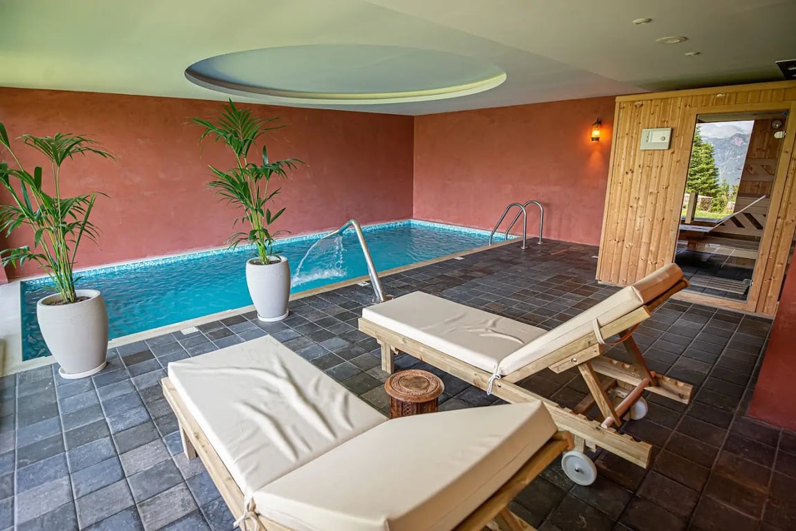 Anavasi Mountain Resort
