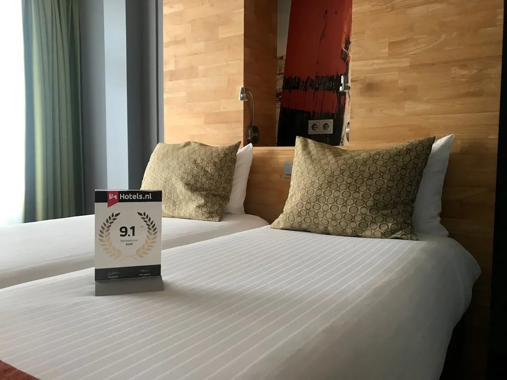 Strandhotel Westduin