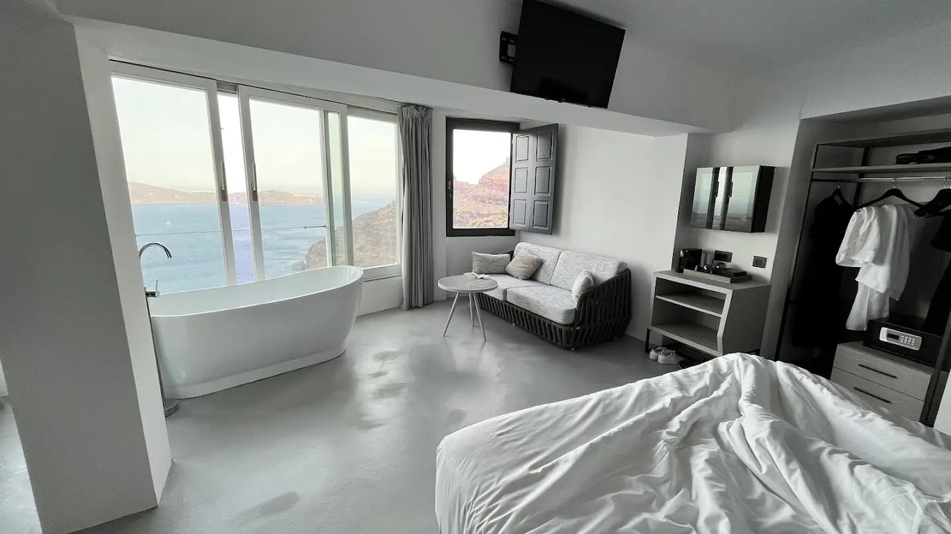 Sun Rocks Boutique Hotel