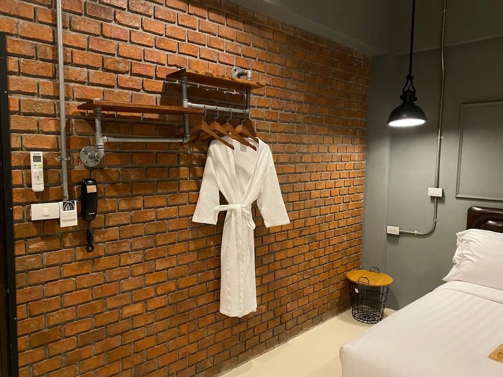Dream Factory Hotel