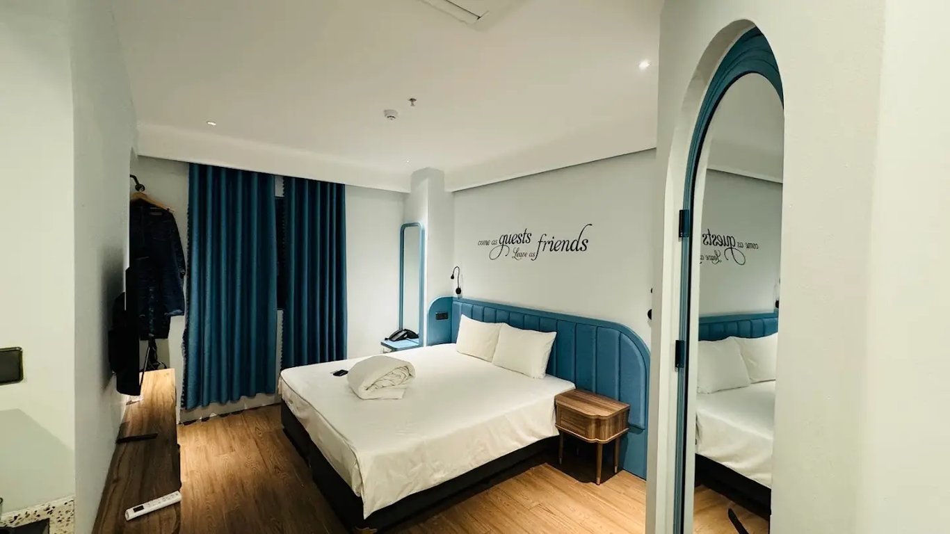 Pavillon Boutique Hotel & Apartment Nha Trang