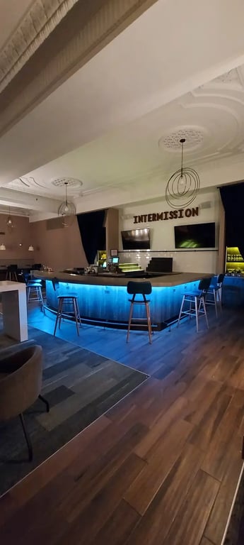Cambria Hotel Chicago Loop – Theatre District