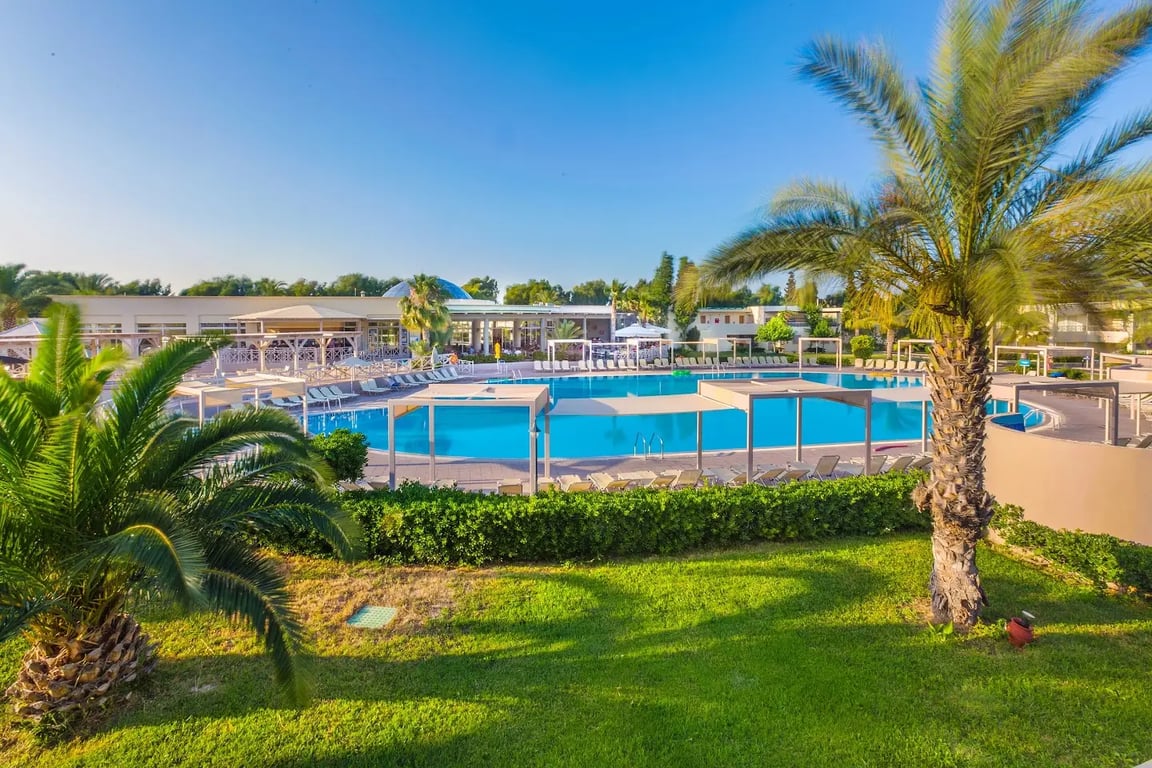 Kipriotis Maris Suites
