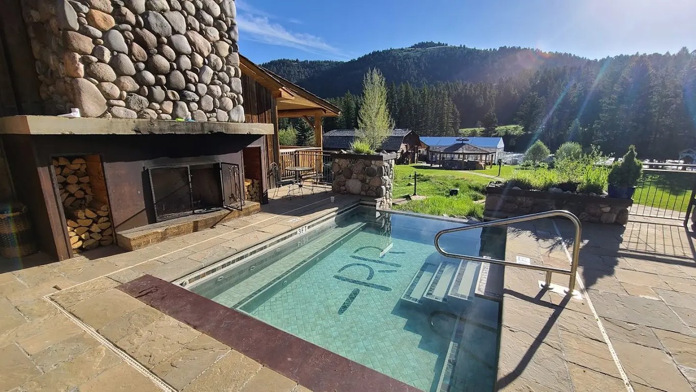 Rainbow Ranch Lodge