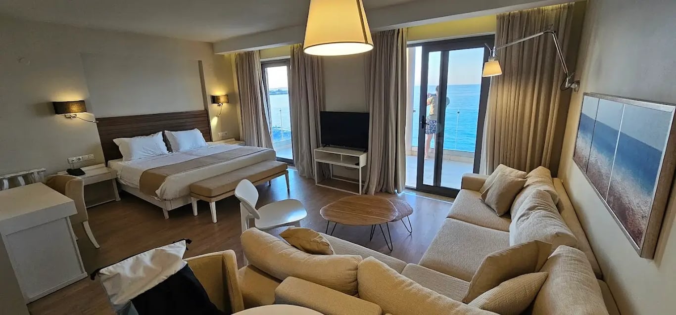 Swell Boutique Hotel