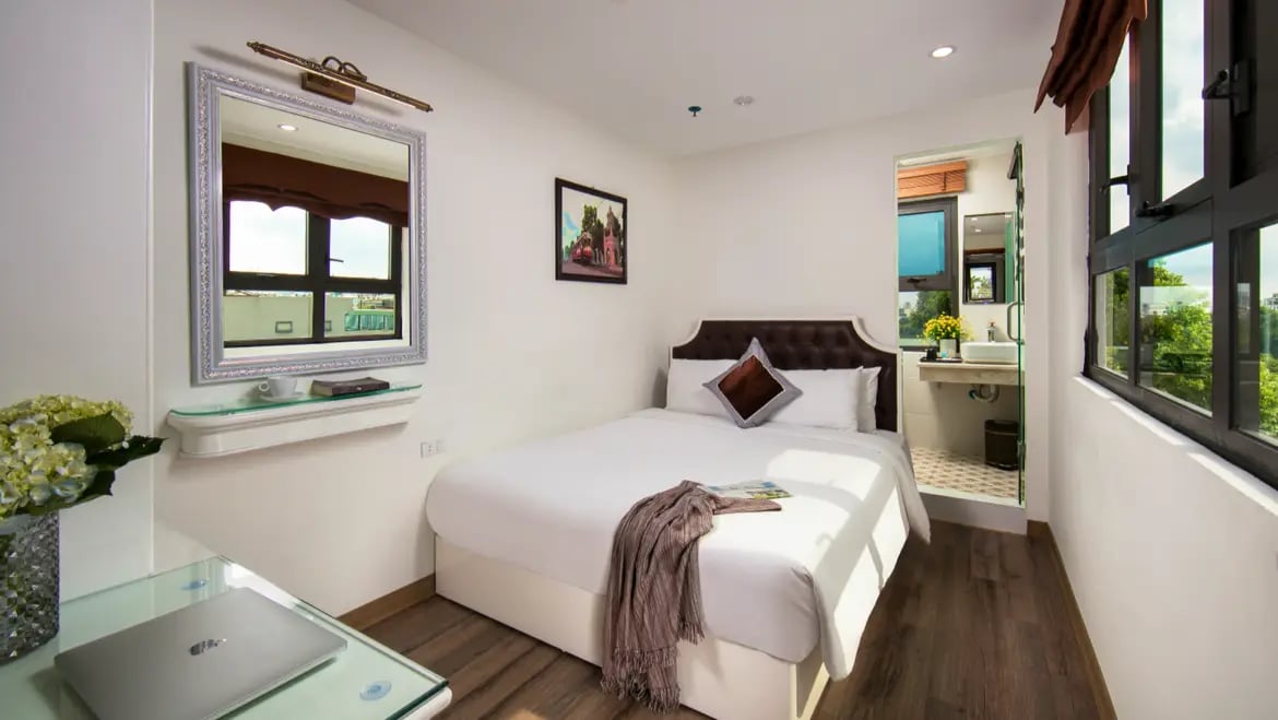 TrangTrang Premium Hotel & Sky Bar