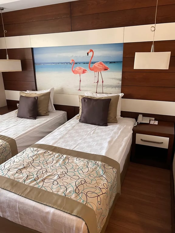Adella Side Hotel