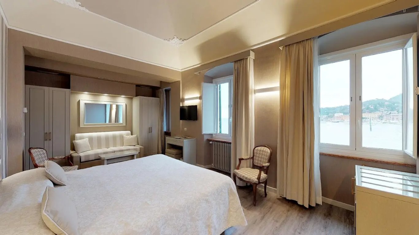 Hotel Metropole
