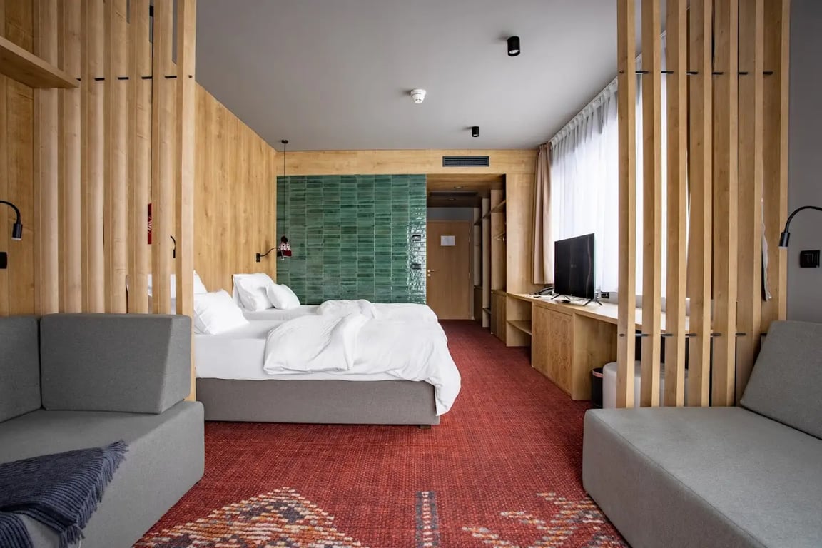Hotel Nomad