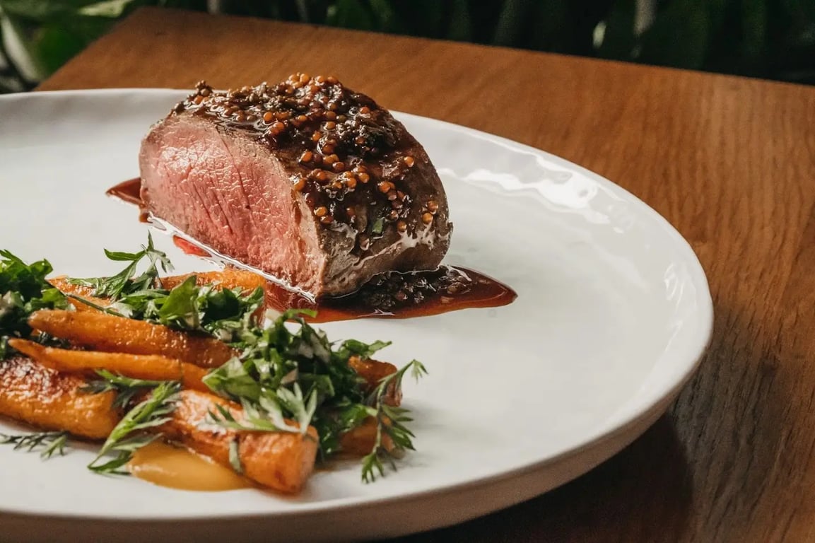 42 Restaurant & Suites