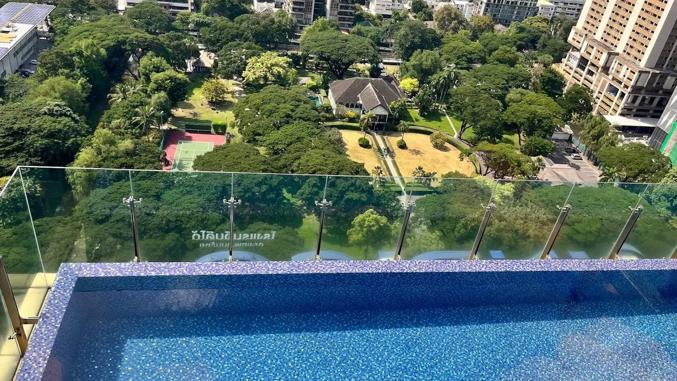 Hotel Indigo Bangkok Wireless Road, an IHG Hotel