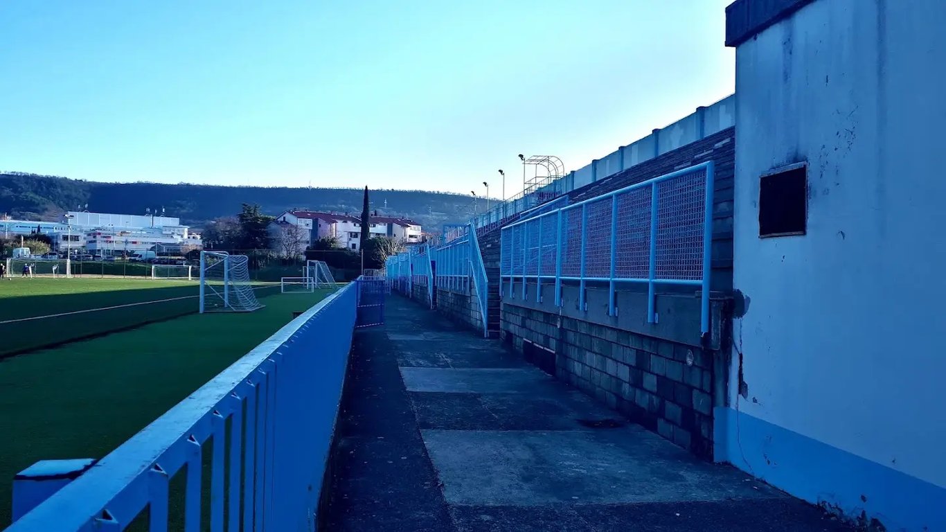 Mestni Stadion Izola
