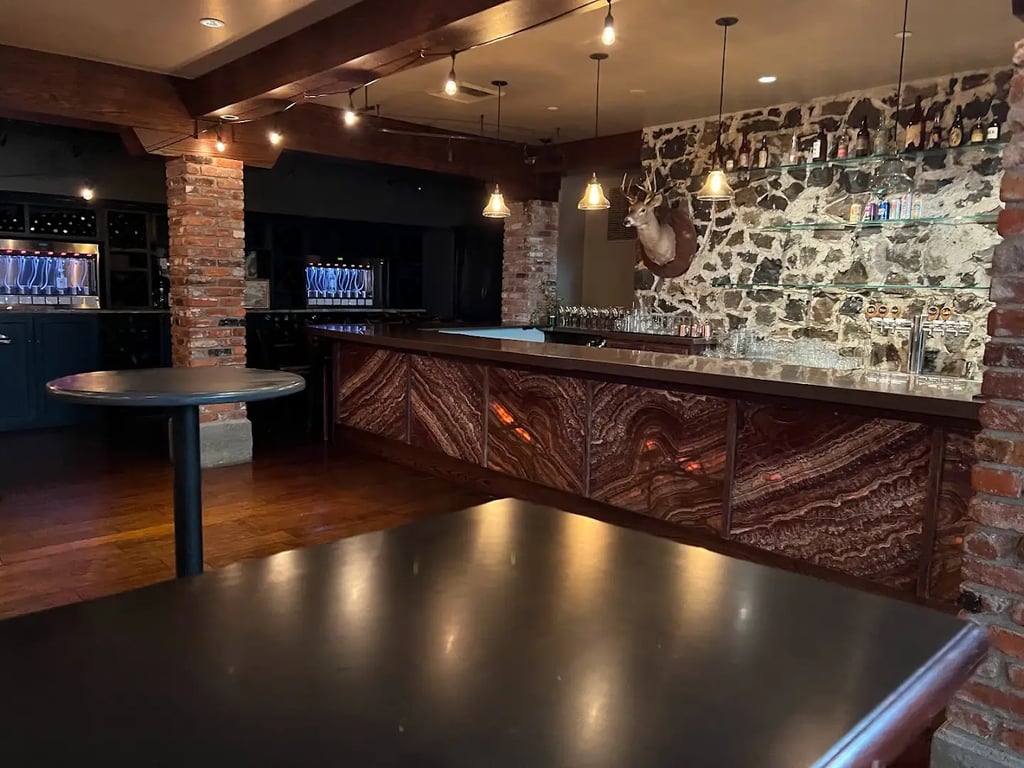 Honey Eatery and Social Club