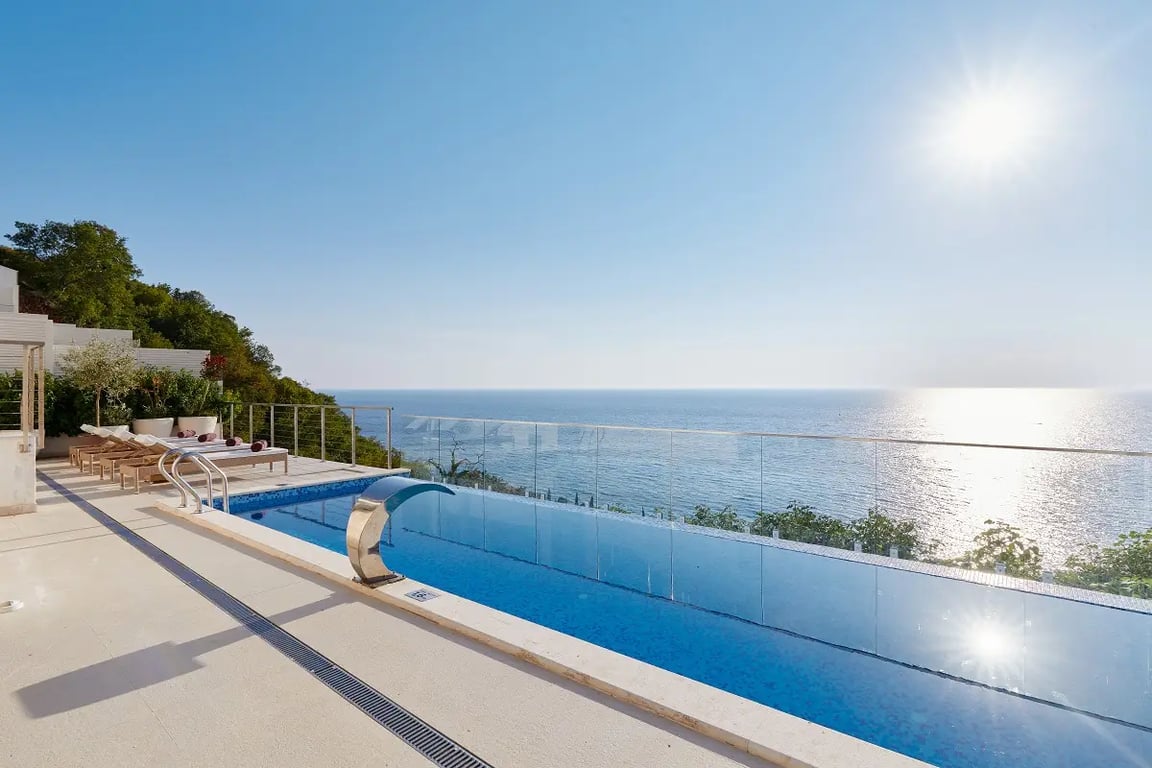 ĀNANTI Resort, Residences & Beach Club - The Leading Hotels of the World