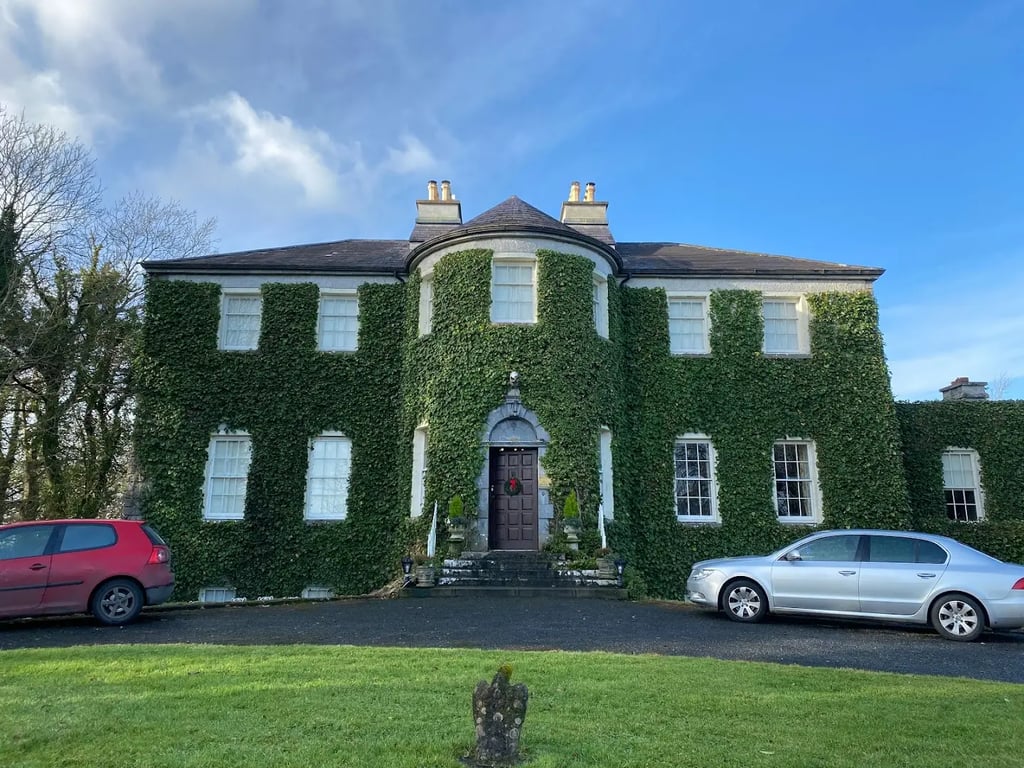 Lisdonagh House