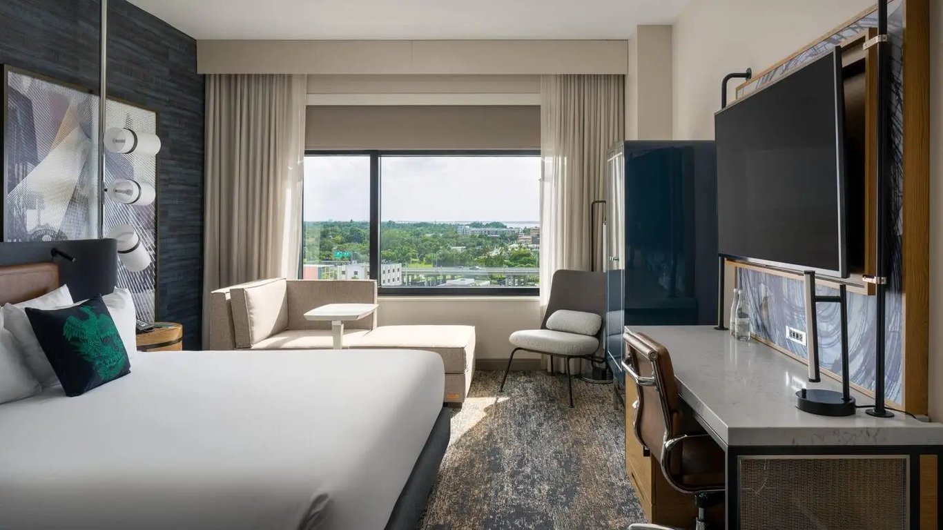 Luminary Hotel & Co