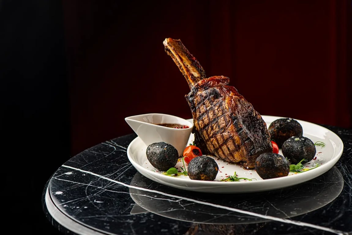 HOŻA Argentine Steakhouse