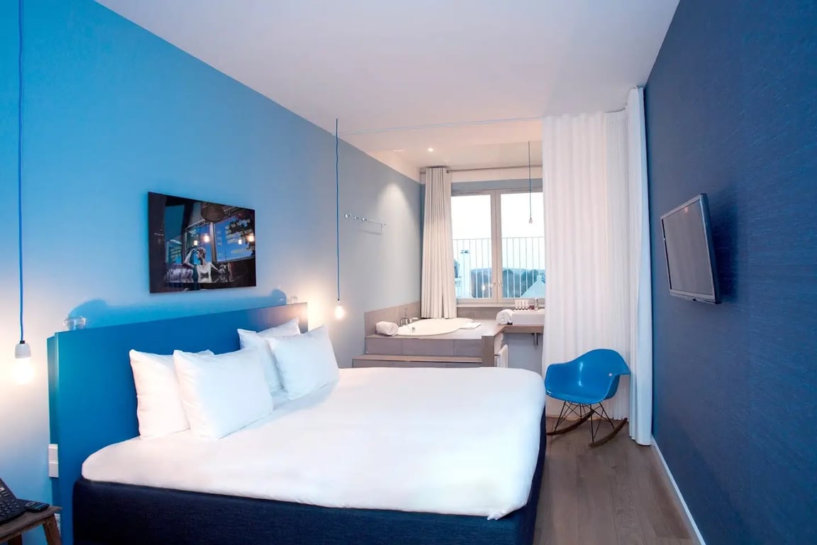 Vesper Hotel