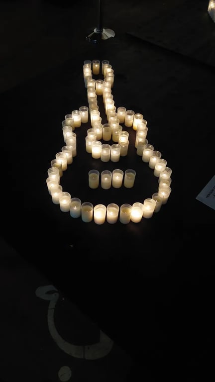 Mercado de Culturas à Luz das Velas