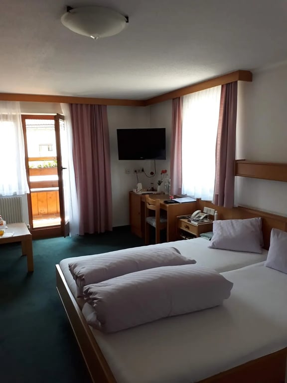 Hotel Montana Arzl Im Pitztal
