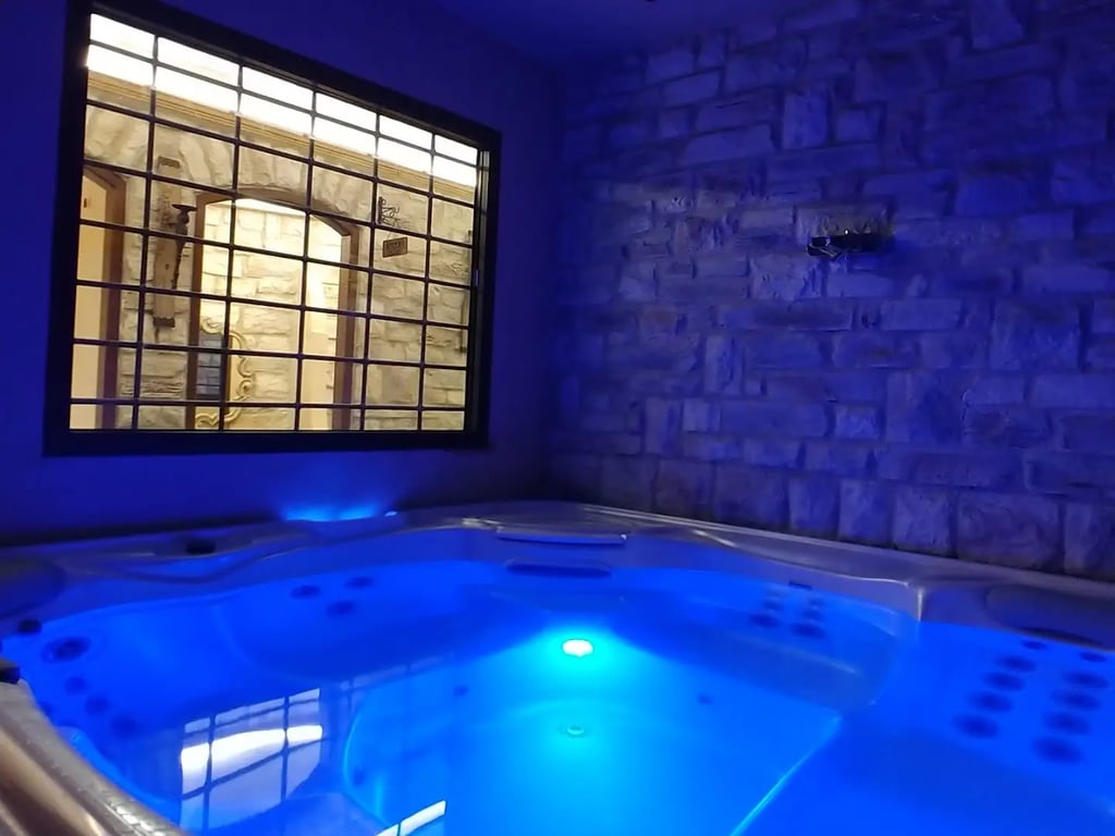 KAMARES Historic Boutique Hotel & Spa