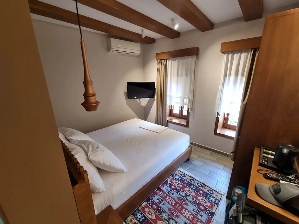 Palorto Traditional Hotel
