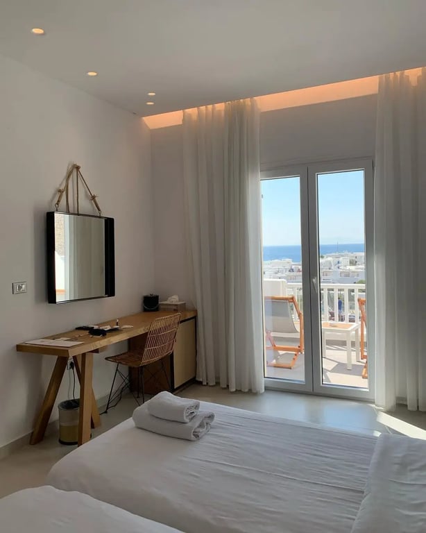The George Hotel Mykonos