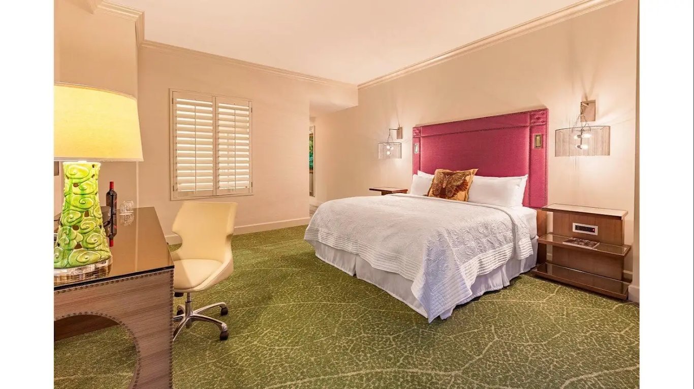 Grand Bohemian Hotel Mountain Brook Autograph Collection