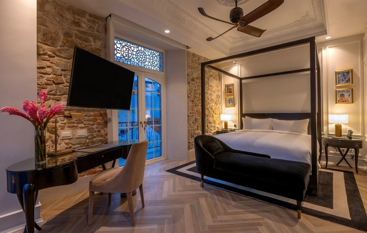 La Compañia Hotel & Resort