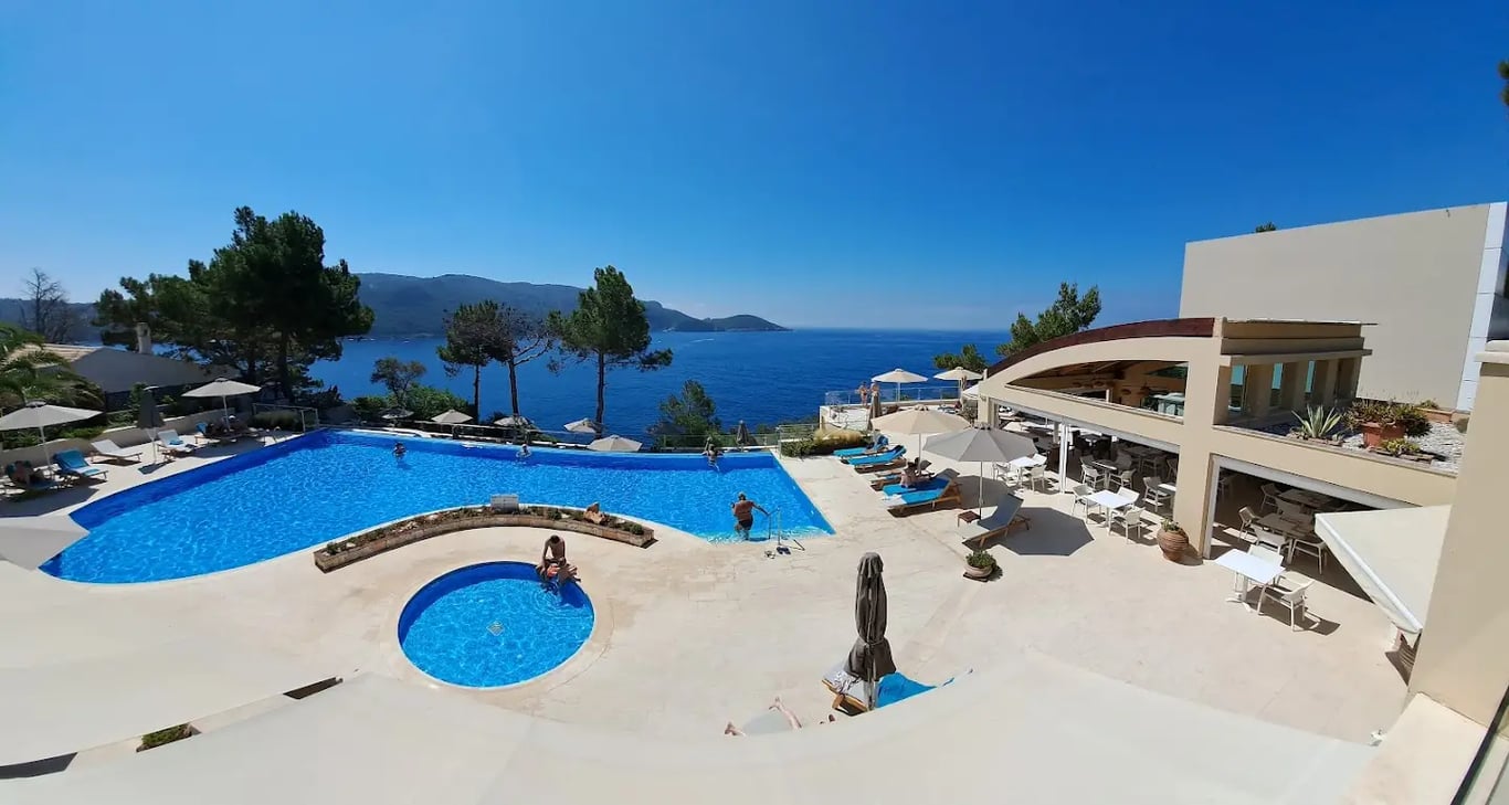 Akrotiri Beach Resort Hotel - Adult Friendly