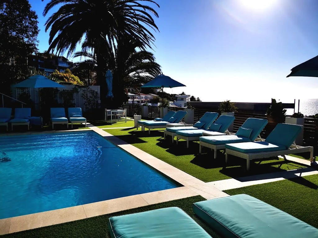 The Clarendon - Bantry Bay