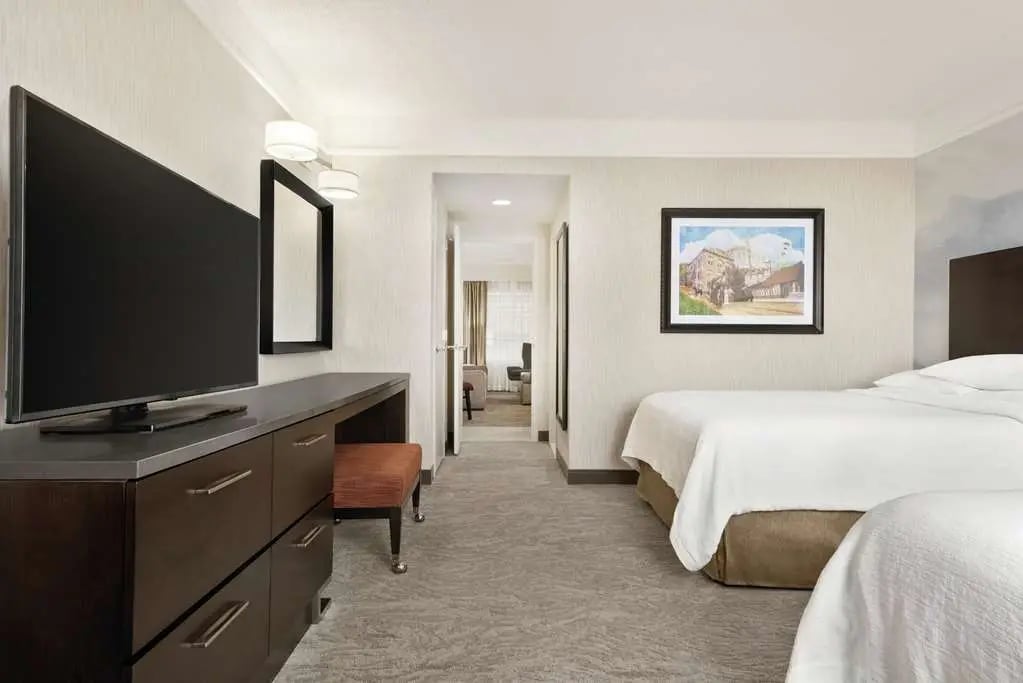 Embassy Suites by Hilton Chicago North Shore Deerfield