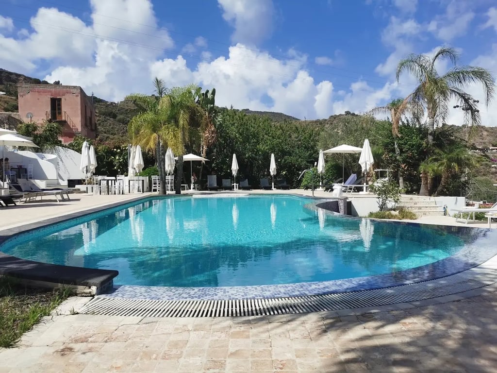 Hotel Mea - Aeolian Charme