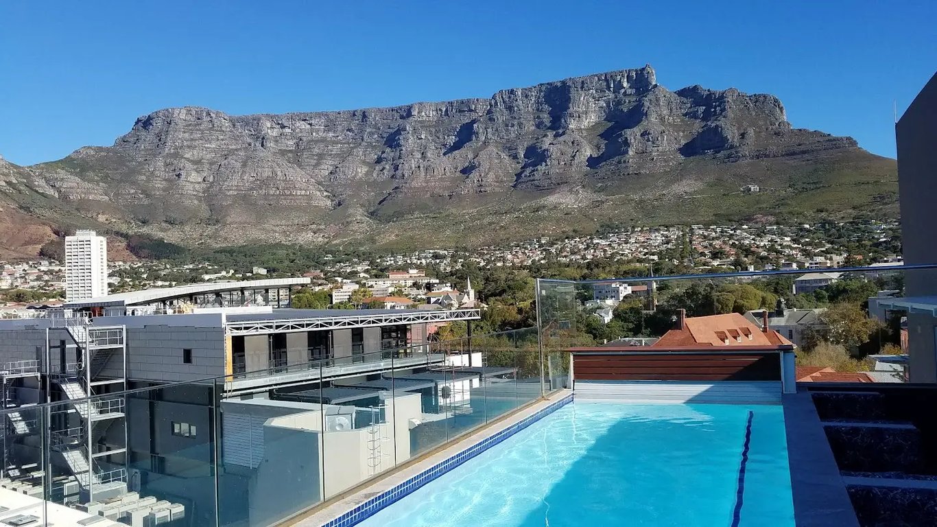 The Capital 15 on Orange Hotel & Spa