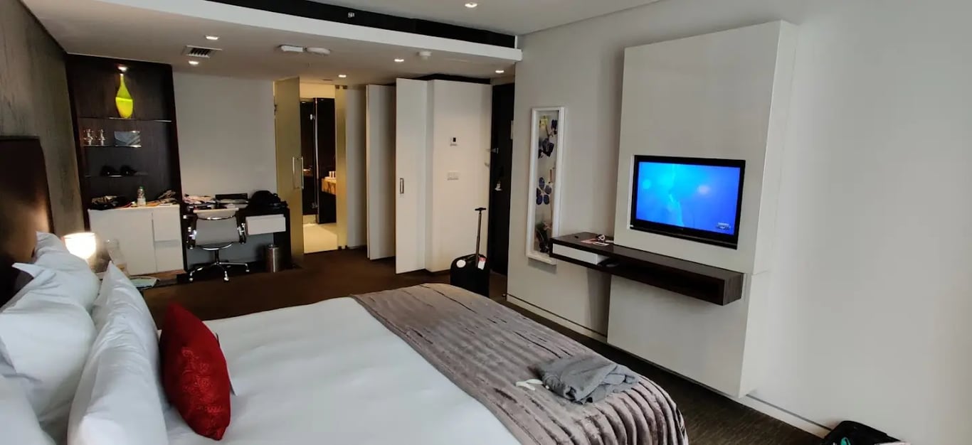 The Capital 15 on Orange Hotel & Spa