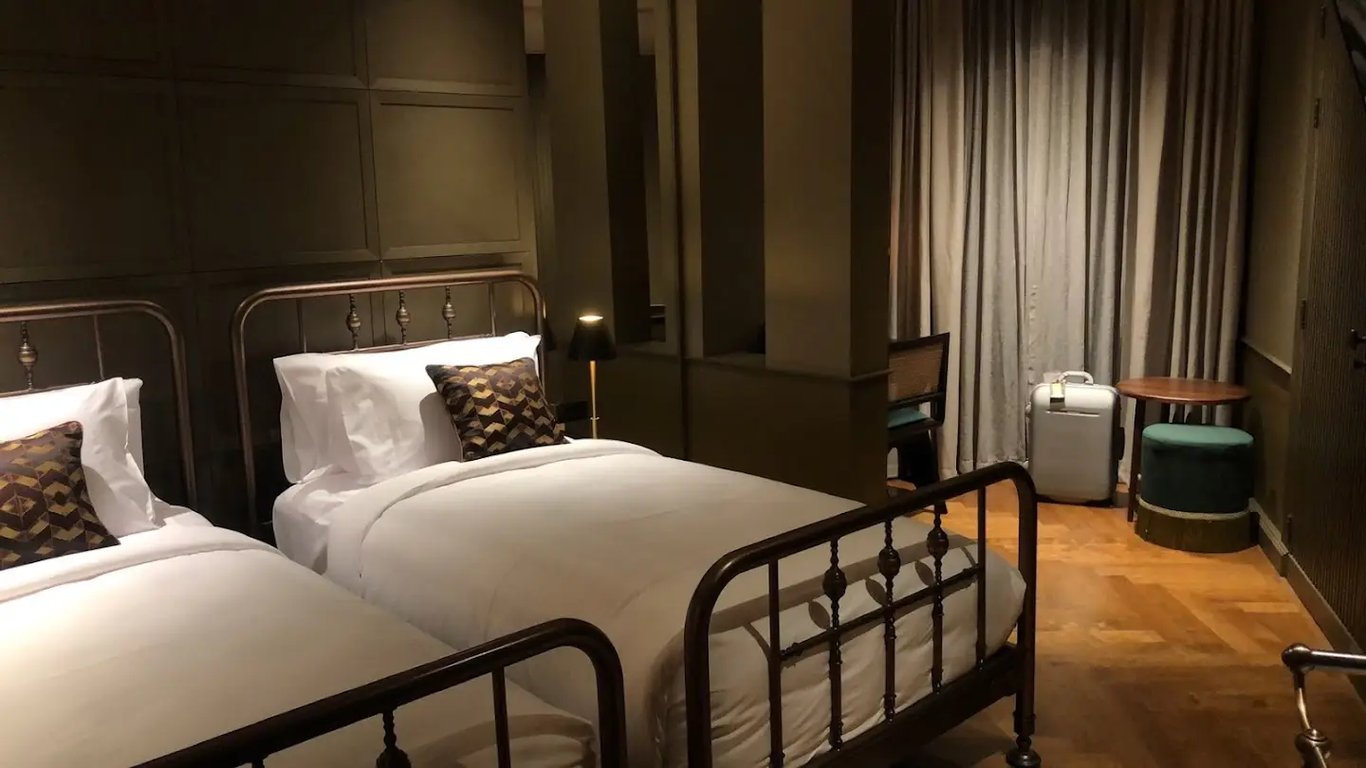 Hotel Verdigris