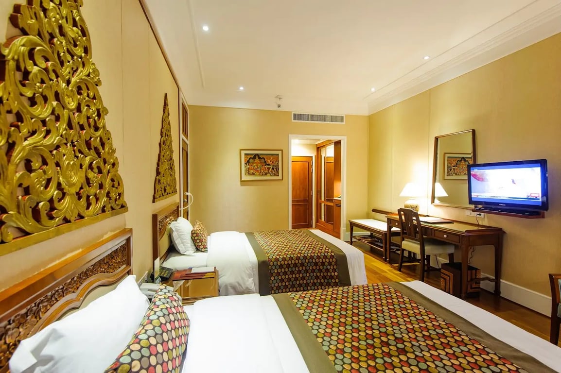 The Empress Hotel - SHA Extra Plus