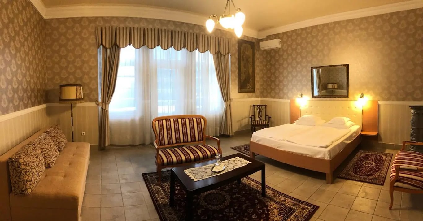 Festetich Kastélyszálló és Zsuzsanna Hotel