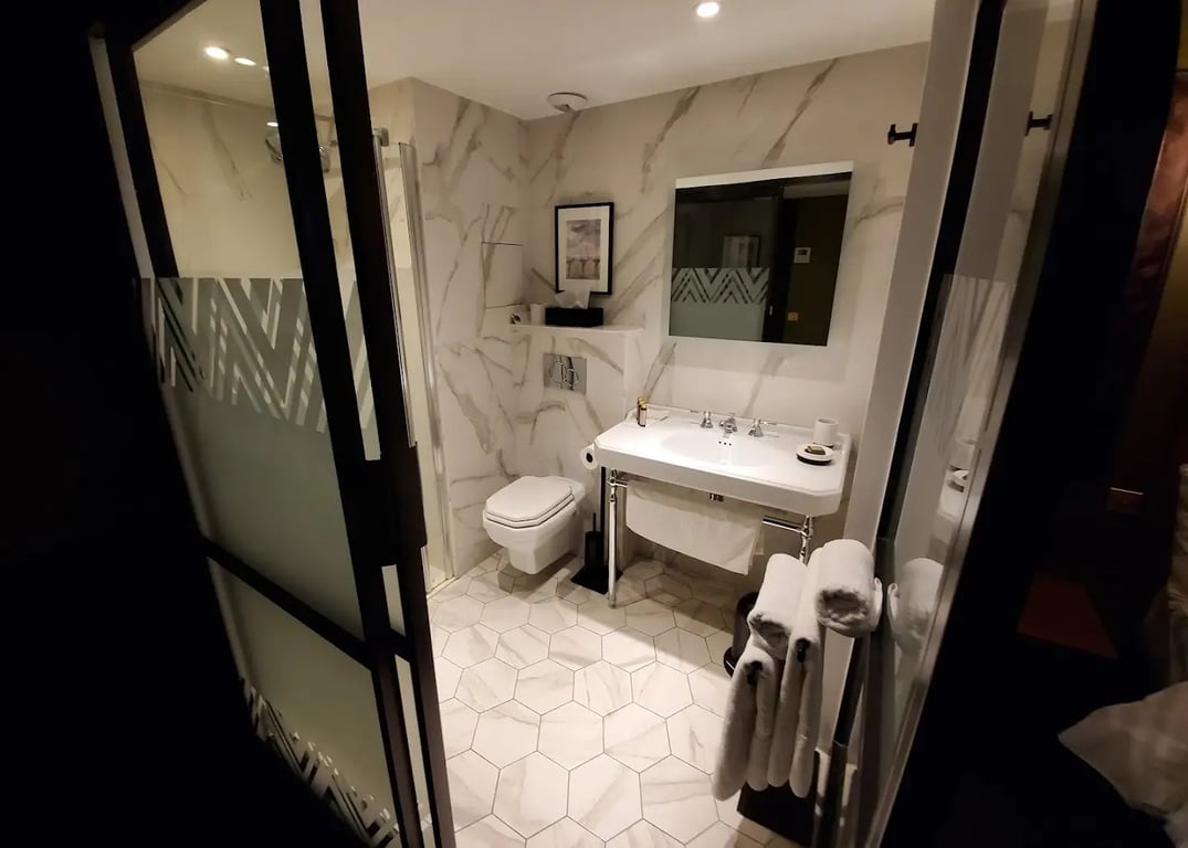 Mom'Art Hotel