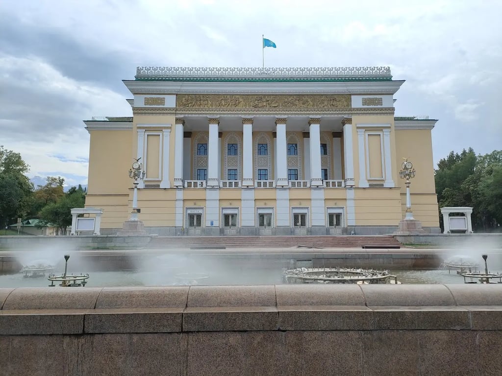 ABAI Kazakh State Academic Opera and Ballet Theatre, Almaty (1934)