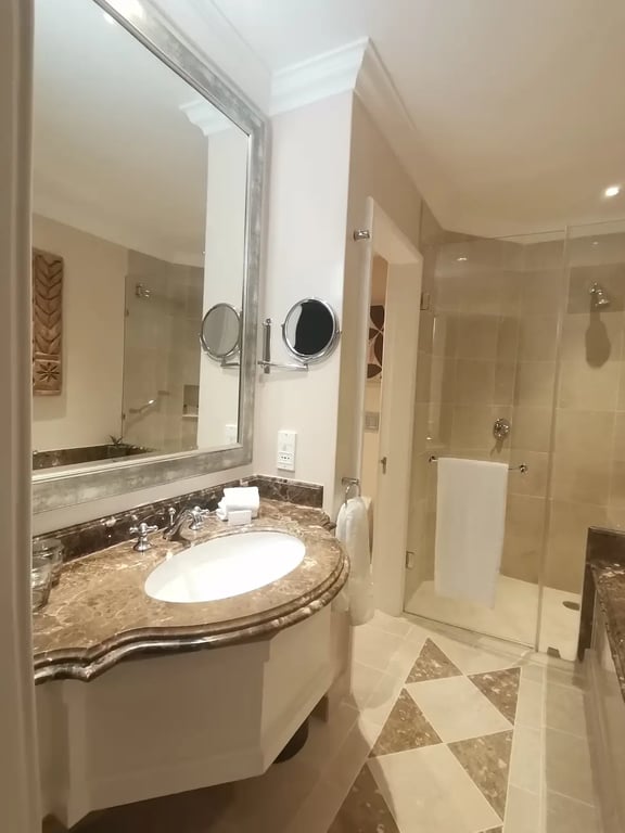 InterContinental Johannesburg OR Tambo Airport Hotel, an IHG Hotel