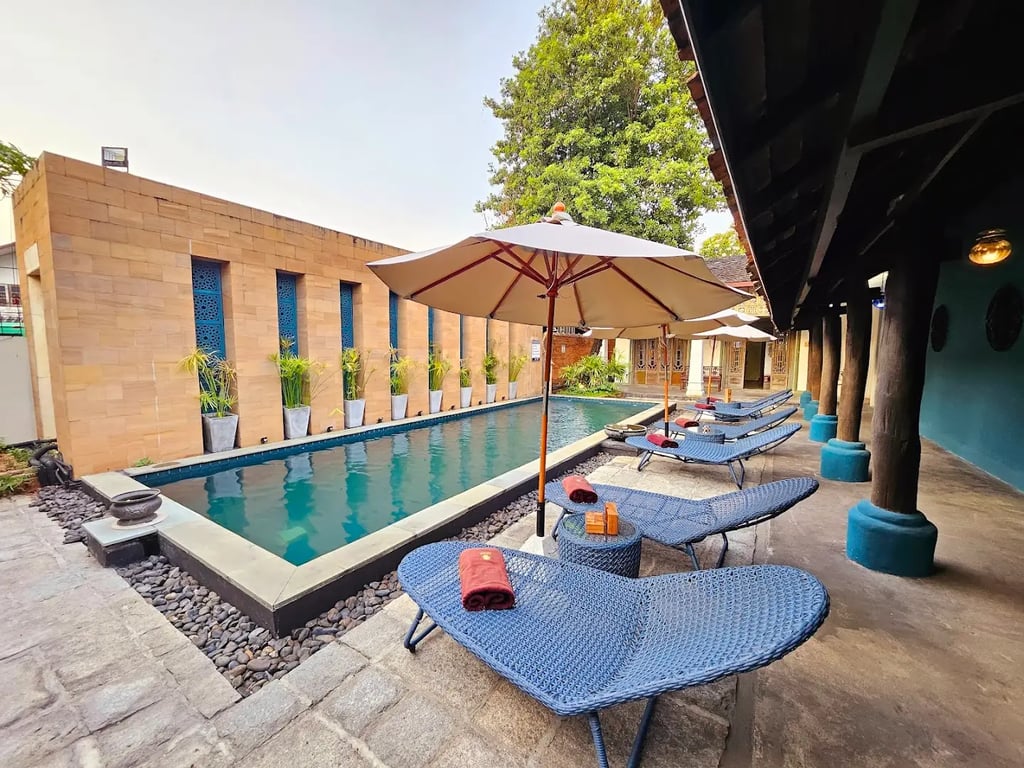 Lunar Mansion Hotel