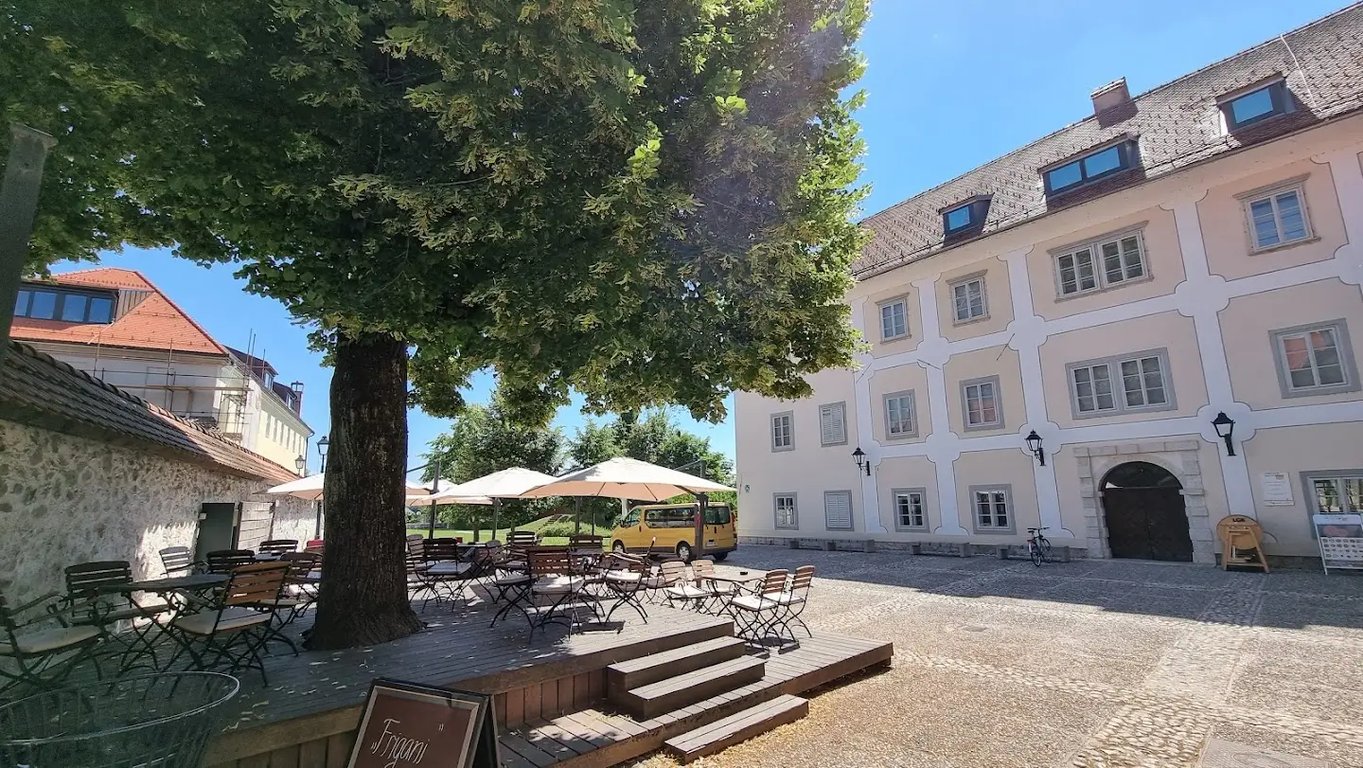 Letno gledališče Khislstein