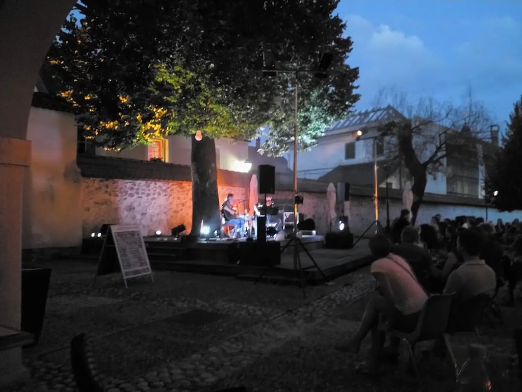 Letno gledališče Khislstein
